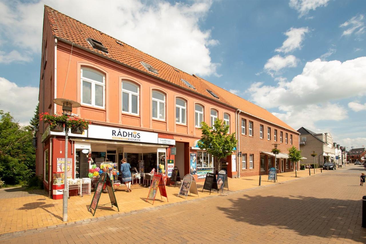 Det Gamle Radhus 호텔 그라스텐 외부 사진
